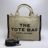 Сумка MARC JACOBS  The Tote Bag medium