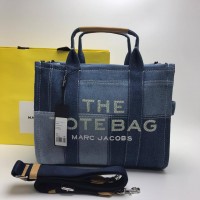 Сумка MARC JACOBS  The Tote Bag medium