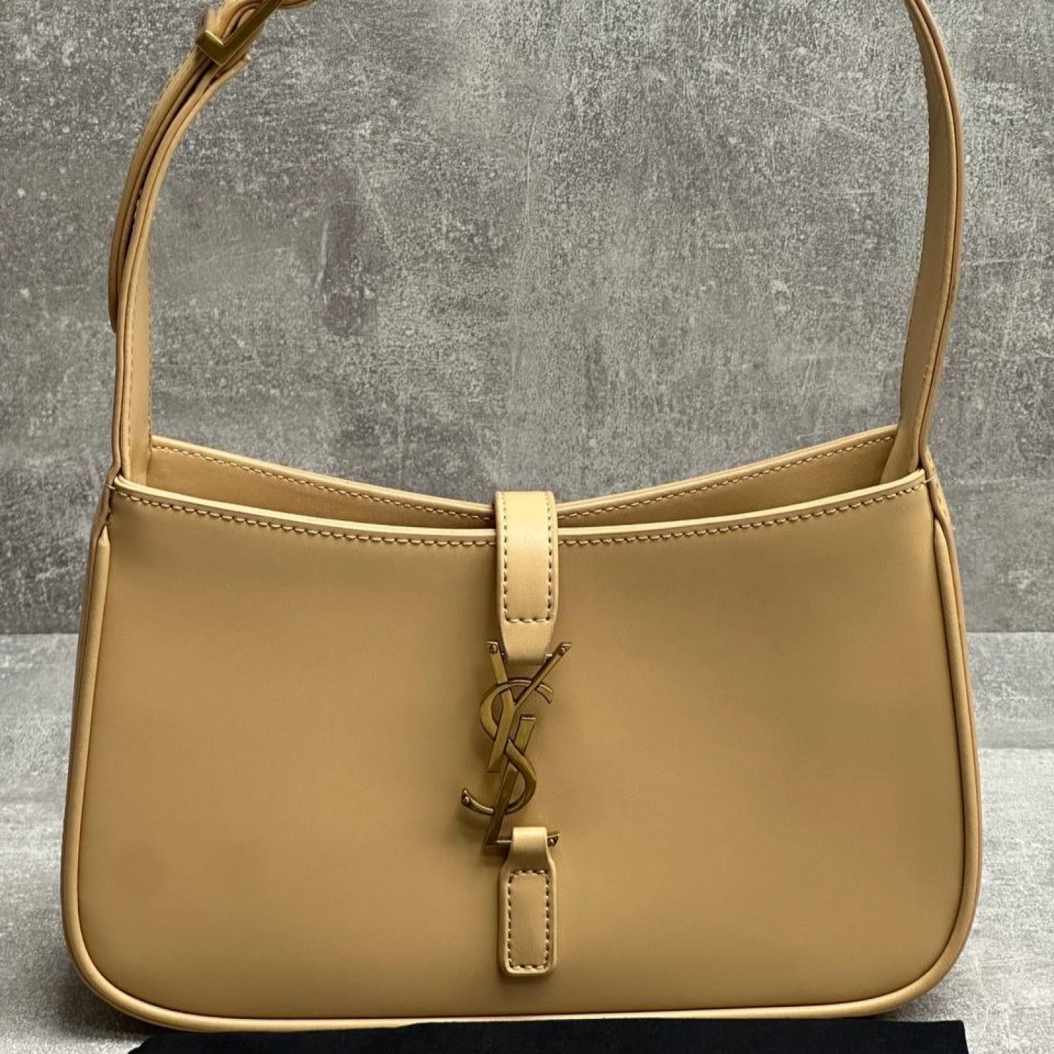 Сумка Saint Laurent Le 5 a 7