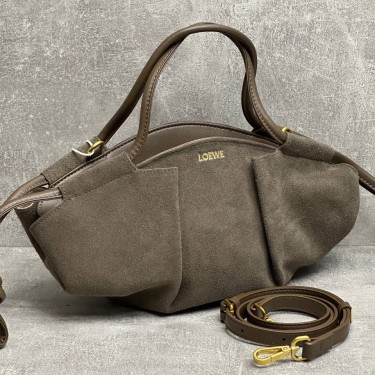 Сумка Loewe Paseo