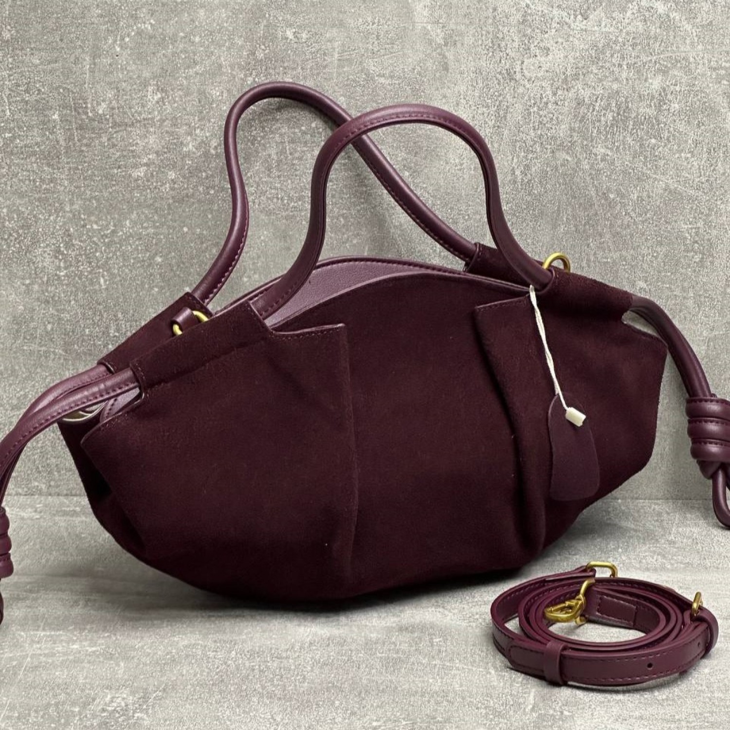 Сумка Loewe Paseo