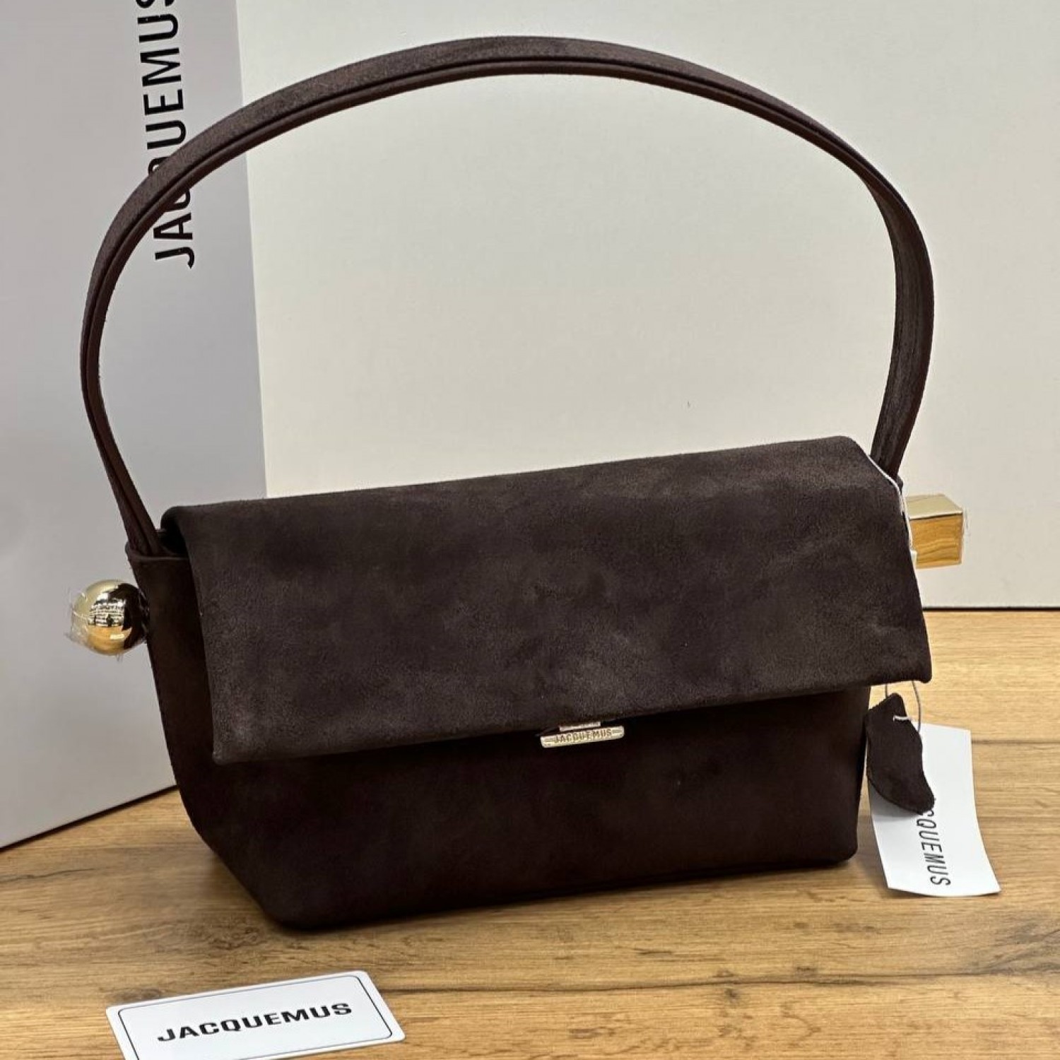 Сумка замшевая Jacquemus Le Rond Carre