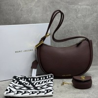 Сумка-хобо  кожаная Marc Jacobs  The Dual