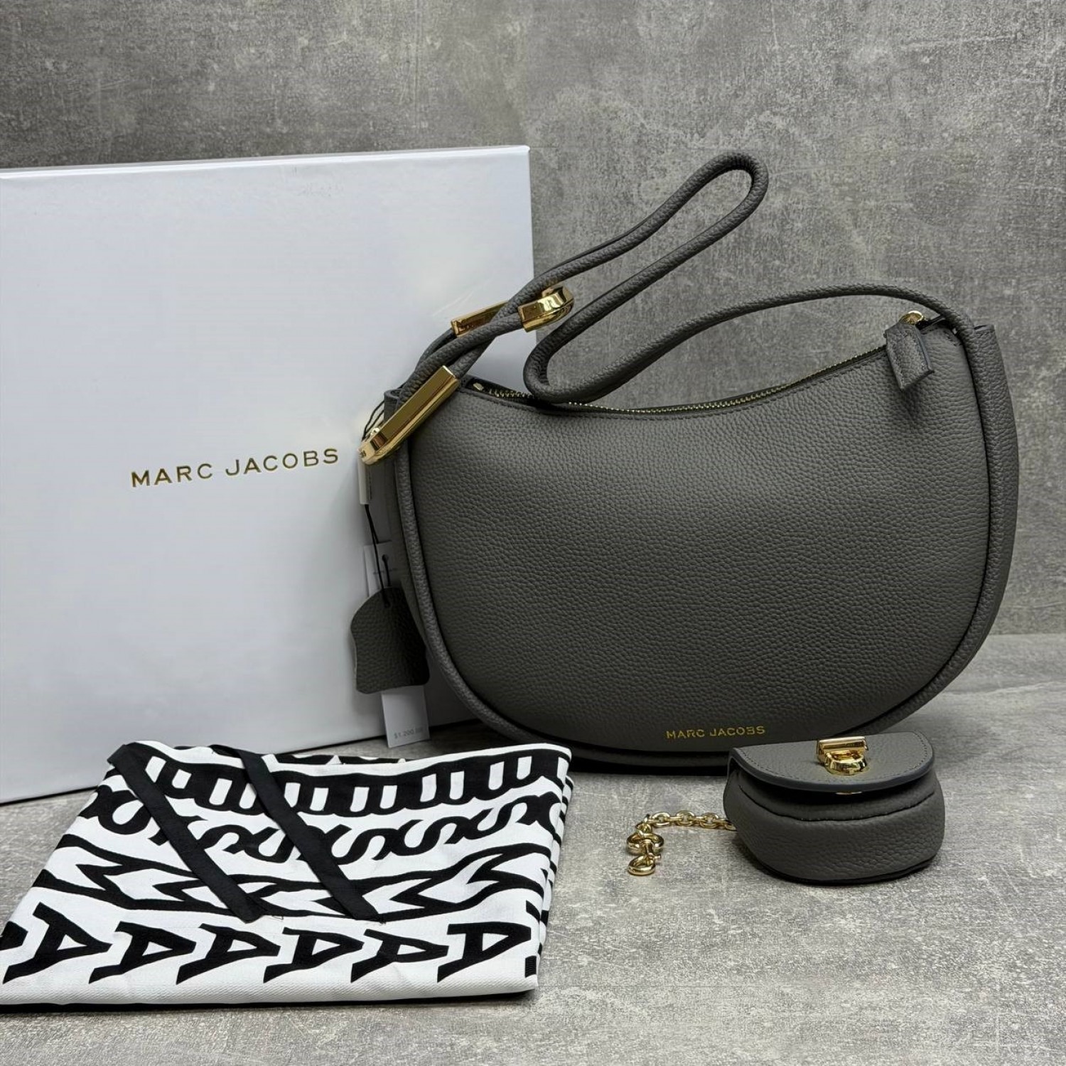 Сумка-хобо  кожаная Marc Jacobs  The Dual