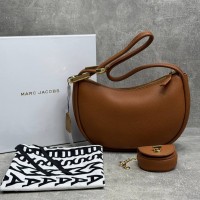 Сумка-хобо  кожаная Marc Jacobs  The Dual