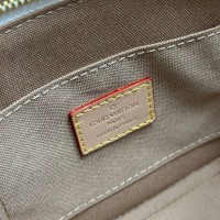 Сумка Louis Vuitton alma bb