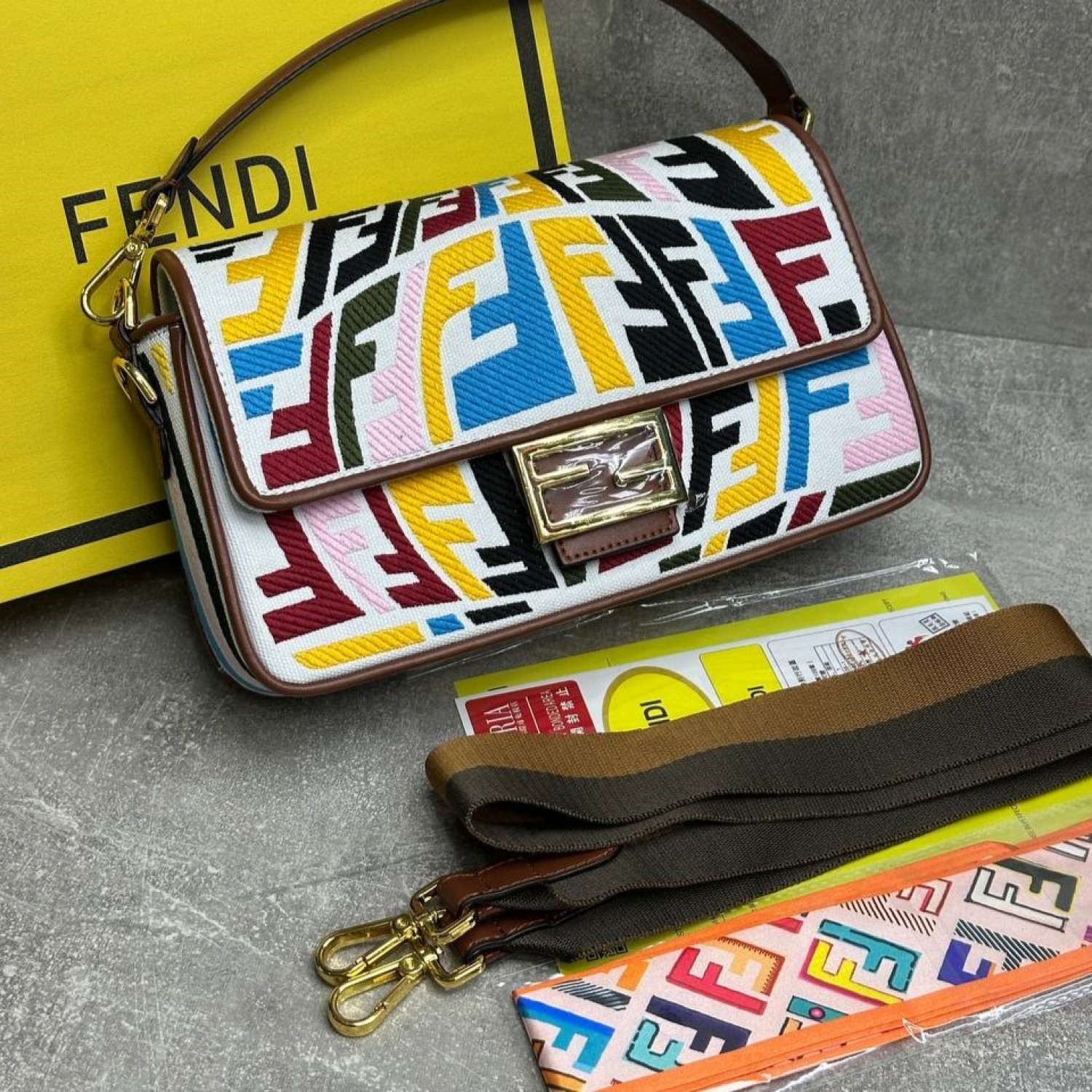 Сумка Fendi Baguette 