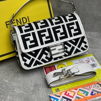 Сумка Fendi Baguette 