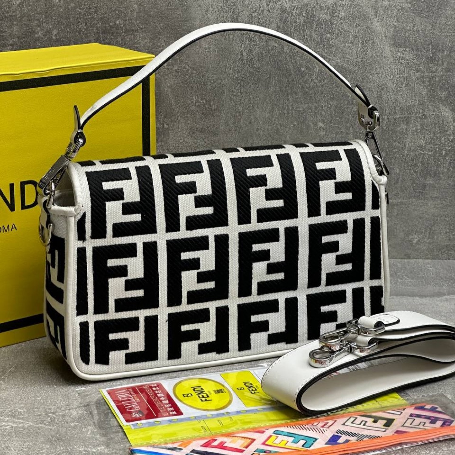 Сумка Fendi Baguette 