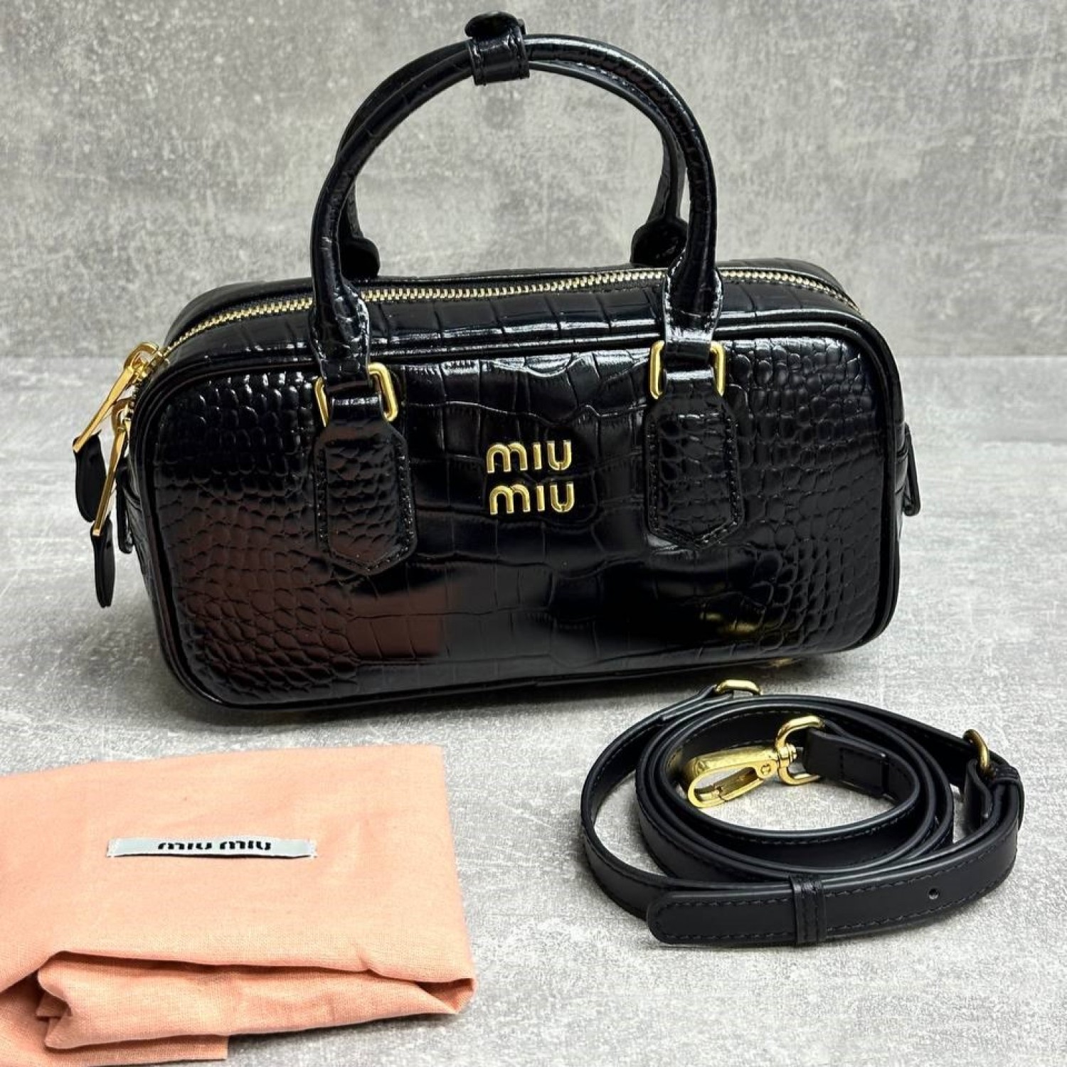 Сумка-тоут-мини Miu Miu