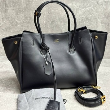 Сумка Balenciaga Hampton mini