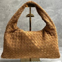 Сумка Bottega Veneta Hop large с плетением 