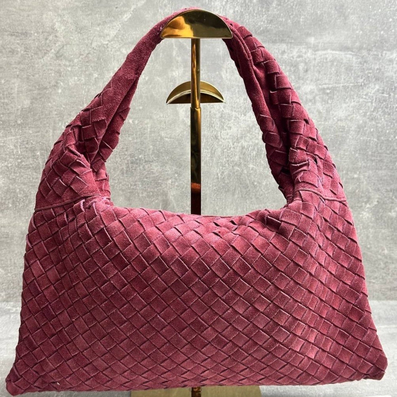 Сумка Bottega Veneta Hop large с плетением 