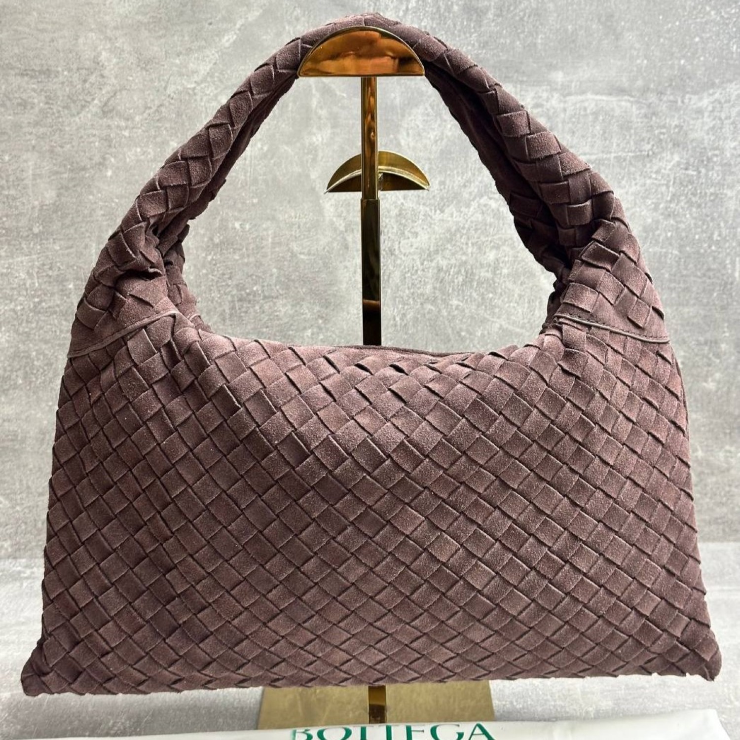 Сумка Bottega Veneta Hop large с плетением 