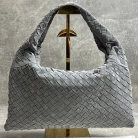 Сумка Bottega Veneta Hop large с плетением 