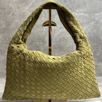 Сумка Bottega Veneta Hop large с плетением 
