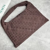 Сумка Bottega Veneta Hop large с плетением 