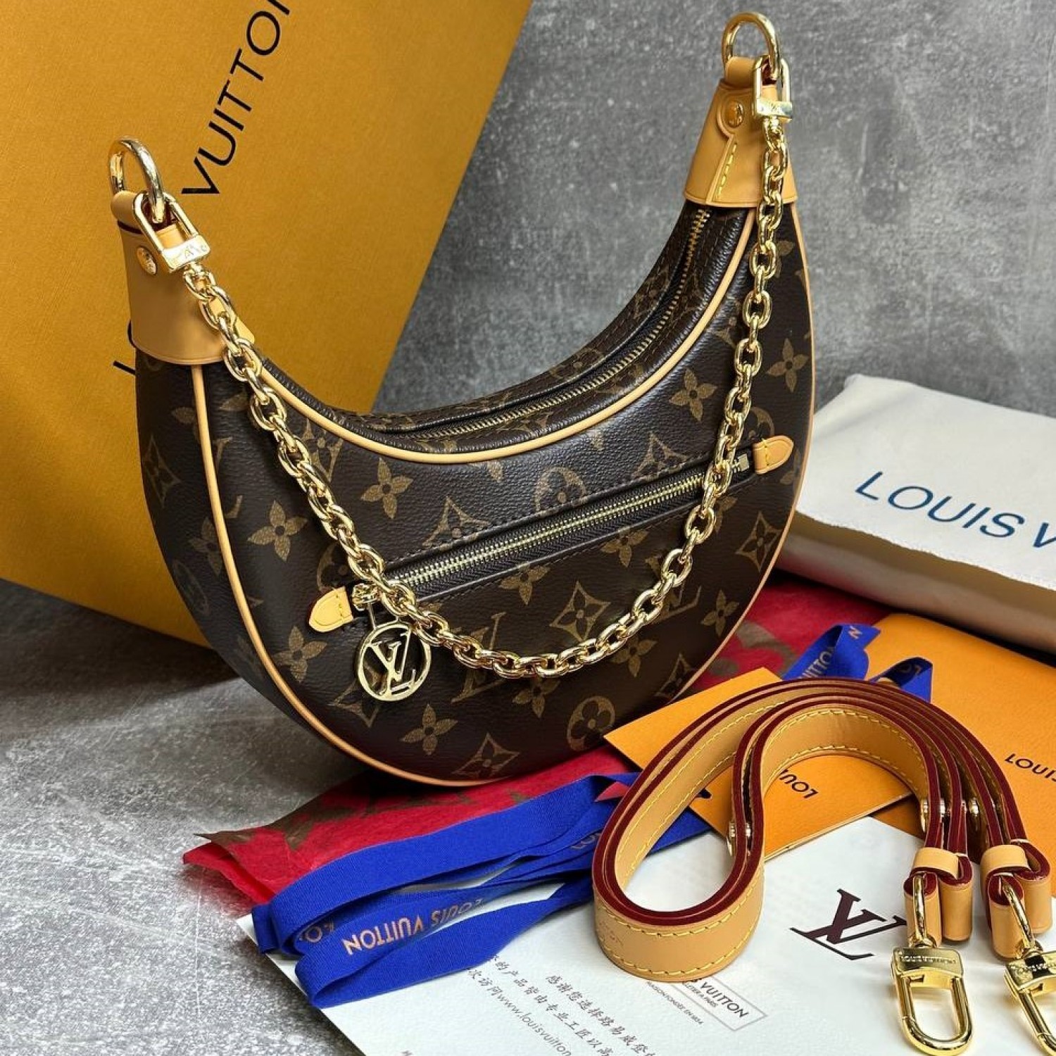 Сумка Louis Vuitton Cruise loop