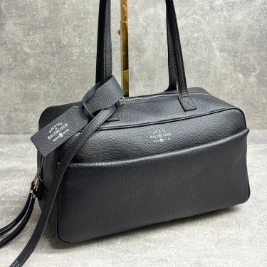 Сумка Balenciaga Carrie