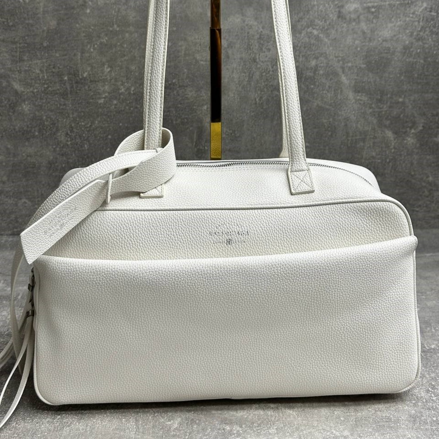 Сумка Balenciaga Carrie