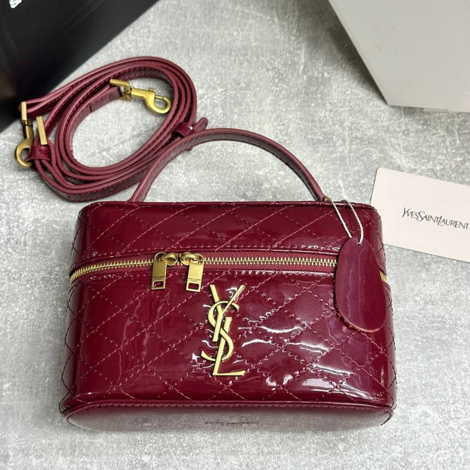 Сумка Saint Laurent Vanity