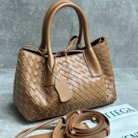 Сумка Bottega Veneta с плетением 