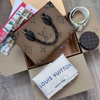 Сумка-тоут Louis Vuitton OnTheGo MM