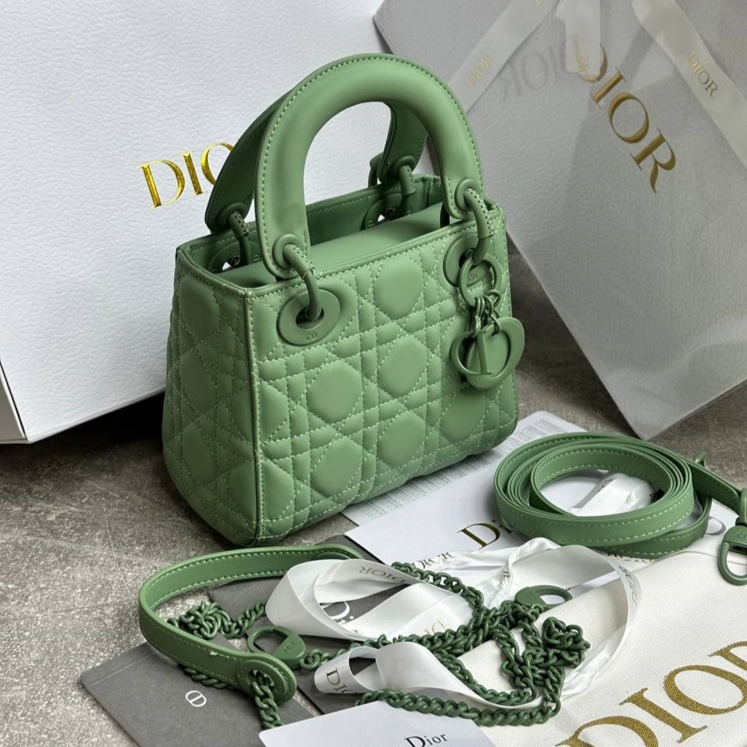 Мини Сумка-саквояж Dior Lady  Мини Сумка-саквояж Dior Lady