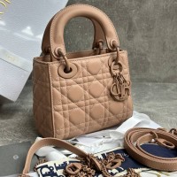 Мини Сумка-саквояж Dior Lady  Мини Сумка-саквояж Dior Lady