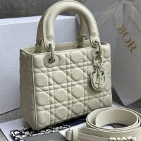 Сумка-саквояж Dior Lady Midi Сумка-саквояж Dior Lady Midi