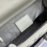 Сумка-саквояж Dior Lady Midi Сумка-саквояж Dior Lady Midi