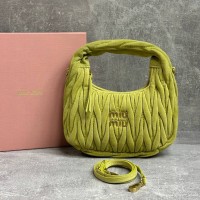 Сумка-тоут Miu Miu Aventure nappa мини