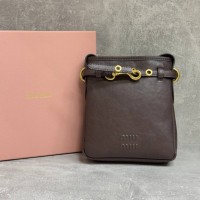 Сумка-мешок Miu Miu 