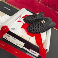Шлепанцы Chanel  кожаные с открытой пяткой