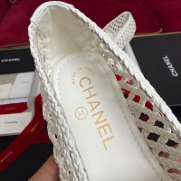 Шлепанцы Chanel  кожаные с открытой пяткой