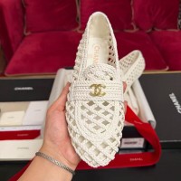 Шлепанцы Chanel  кожаные с открытой пяткой