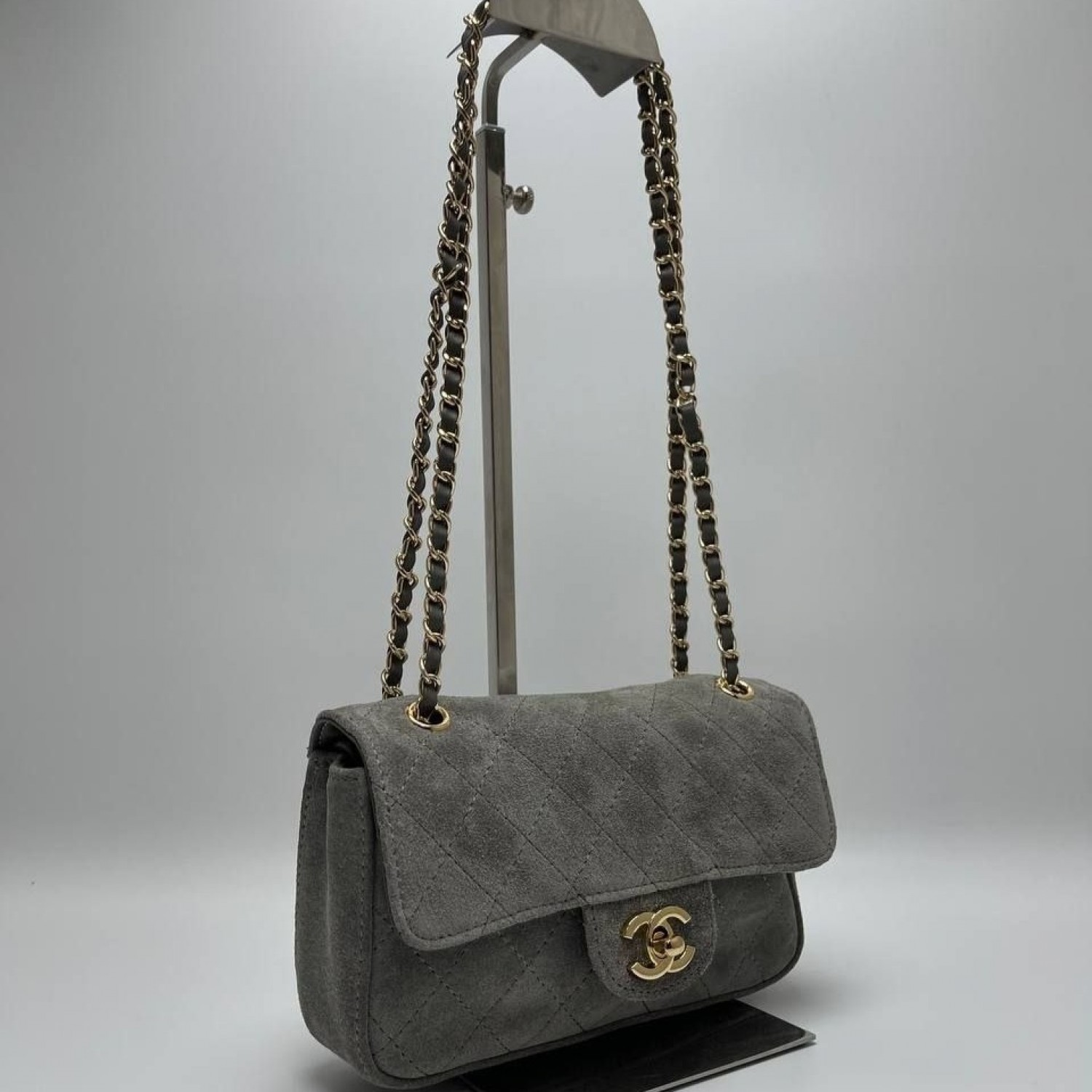 Сумка конверт Chanel из замши