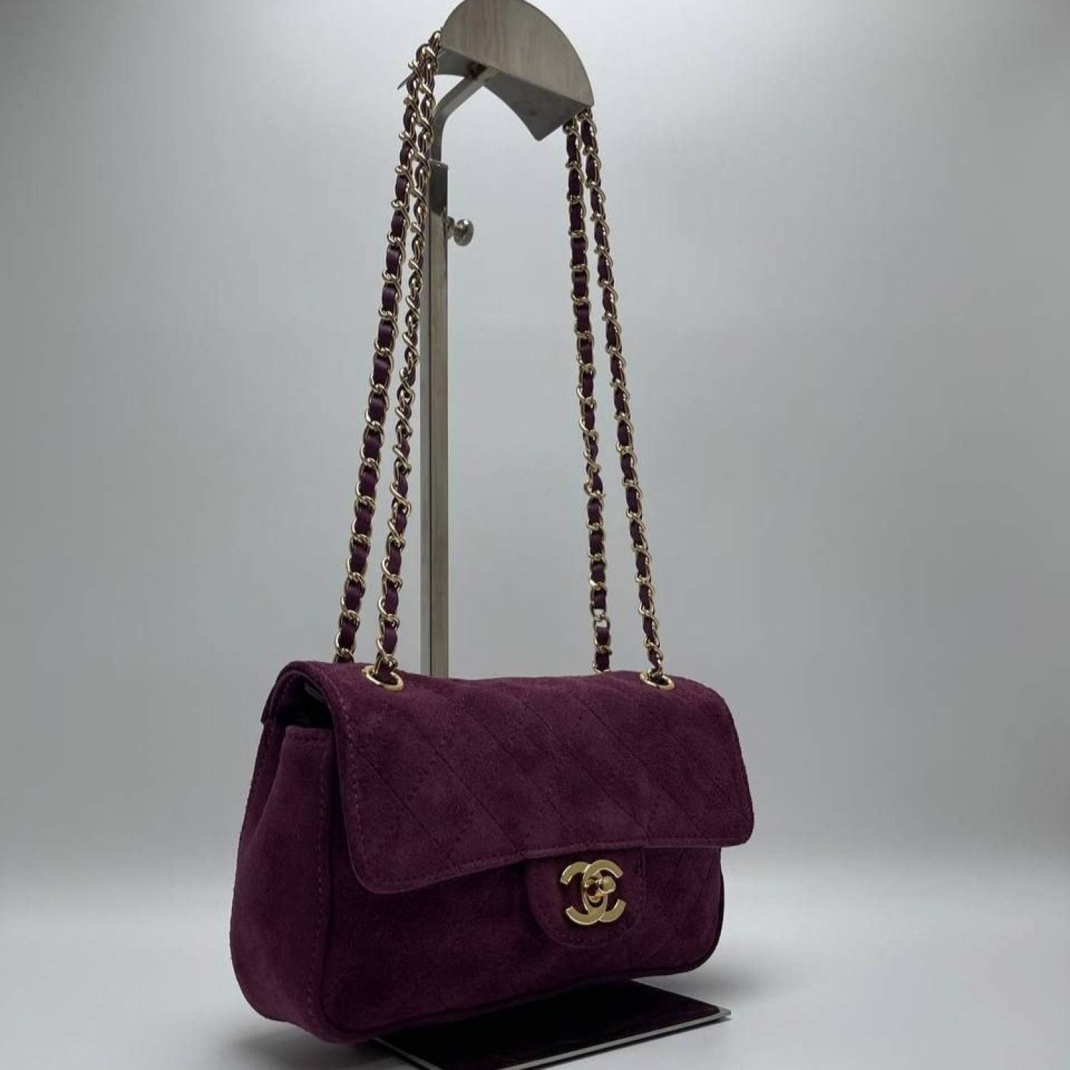Сумка конверт Chanel из замши