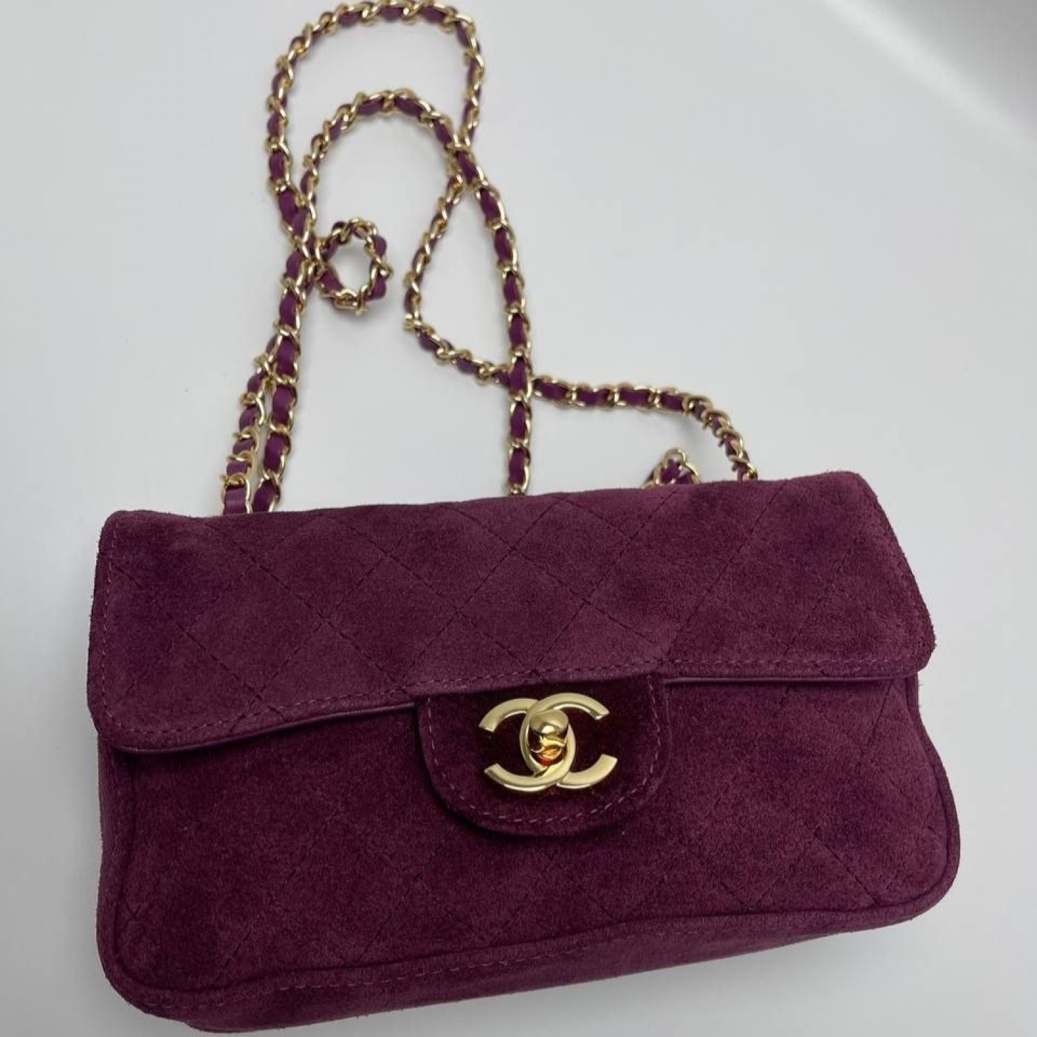 Сумка конверт Chanel из замши