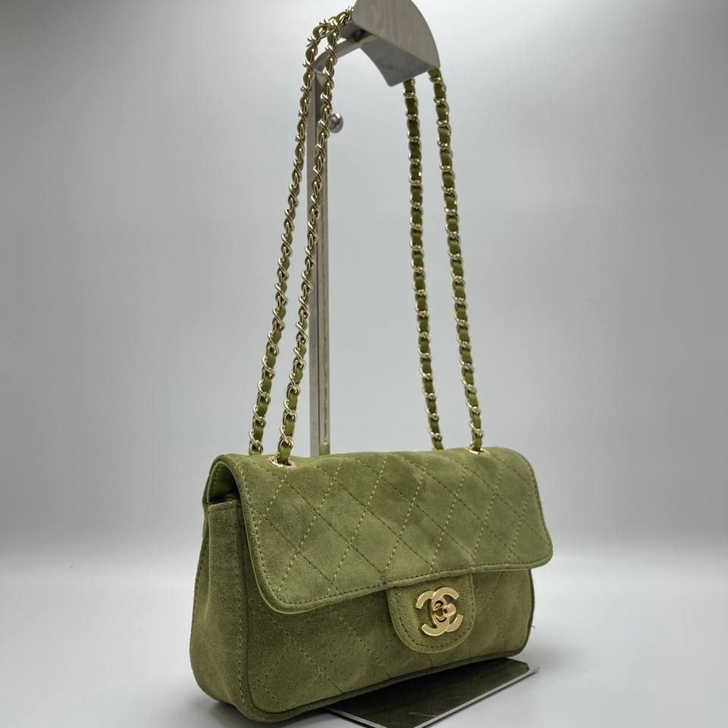 Сумка конверт Chanel из замши