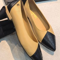 Балетки Chanel с острым носом