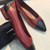 Балетки Chanel с острым носом