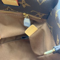 Сумка Louis Vuitton 2027