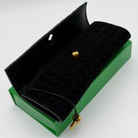 Клатч Bottega Veneta Andiamo из замши