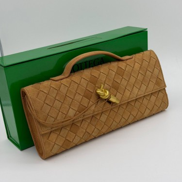 Клатч Bottega Veneta Andiamo из замши