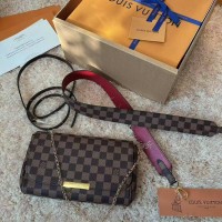 Сумка Louis Vuitton Wallet On Chain Ivy
