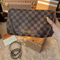 Сумка Louis Vuitton Wallet On Chain Ivy