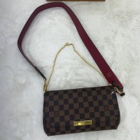 Сумка Louis Vuitton Wallet On Chain Ivy