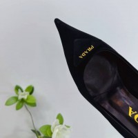 Туфли-лодочки Prada с культовой пряжкой PREMIUM качества