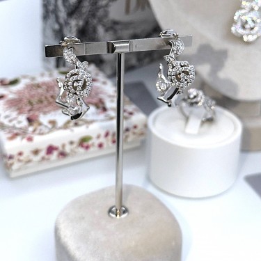 Серьги Dior Rose Bagatelle
